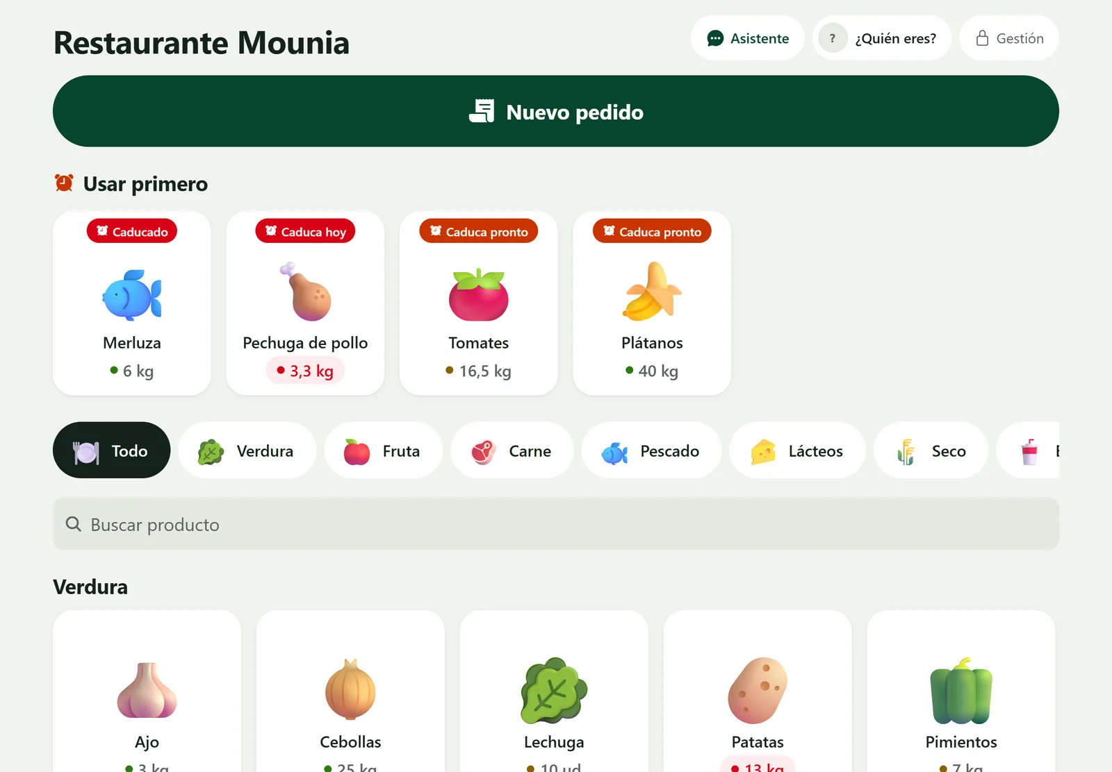Pantalla de cocina de Parvo: arriba, los productos que hay que usar primero; debajo, todo el stock con fotos.